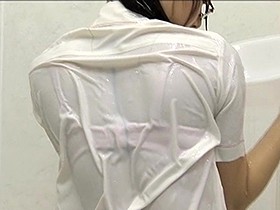 明日香×ローション 透ける制服　サンプル画像09